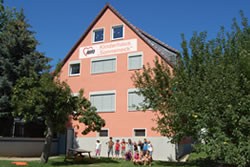 Die Kinderbetreuung in der Gemeinde Hochkirch übernimmt das AWO Kinderhaus Sonneneck